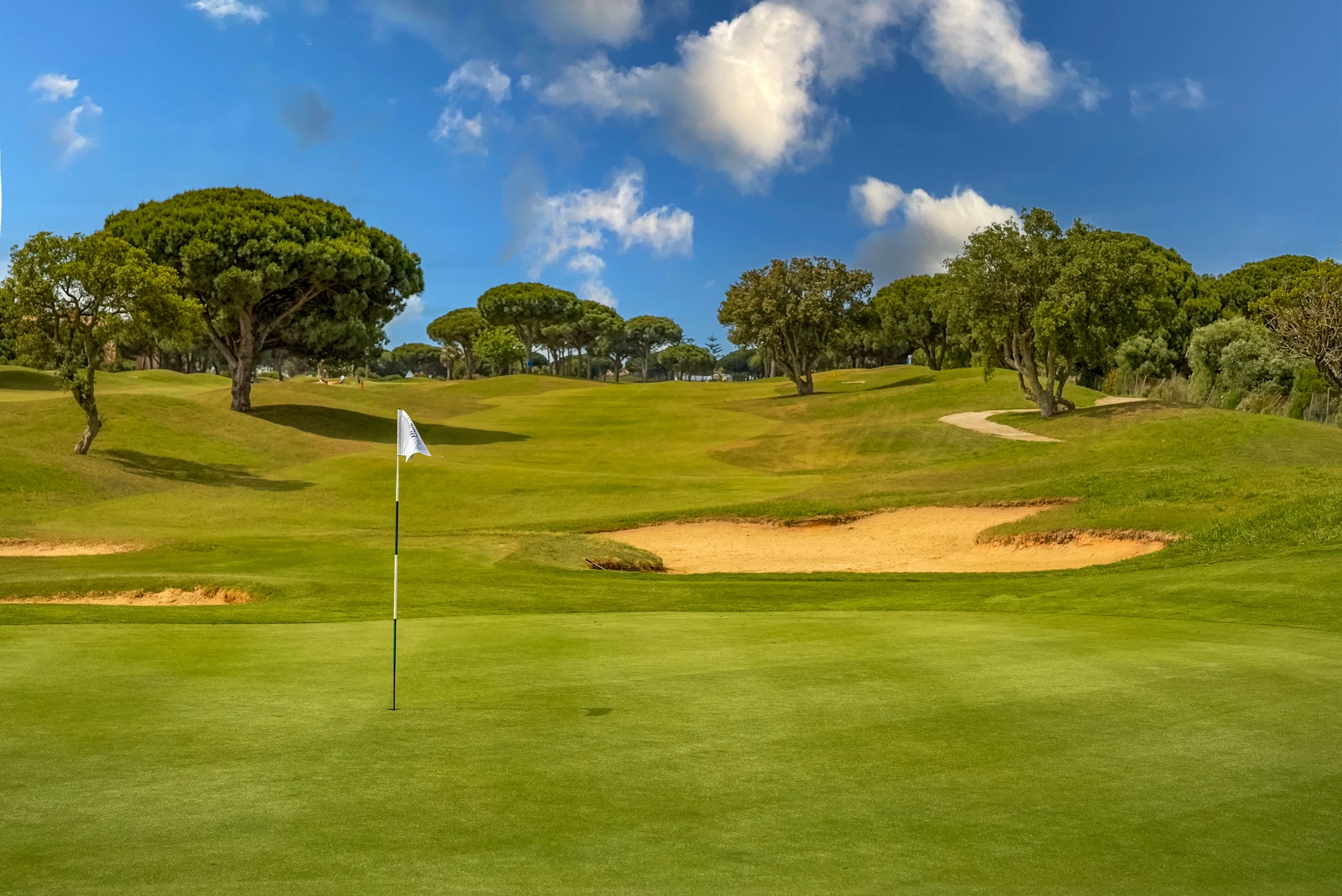 El recorrido de golf que enamora en la costa de Cádiz