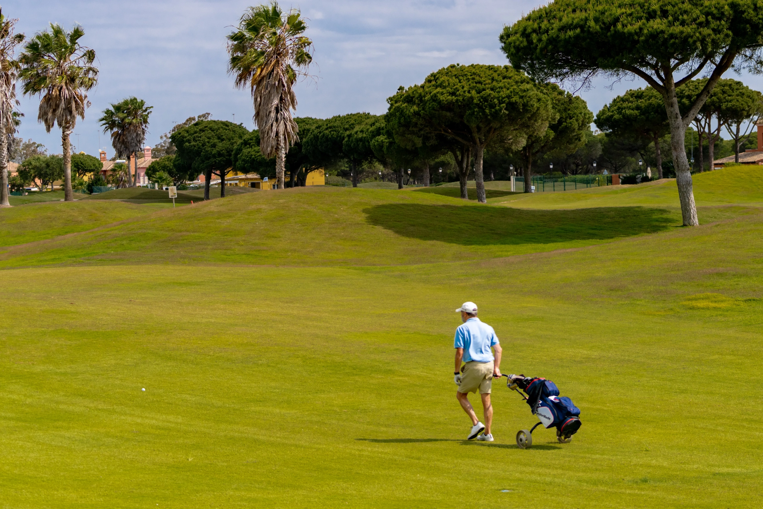 Golf sin prisas en Sancti Petri Hills