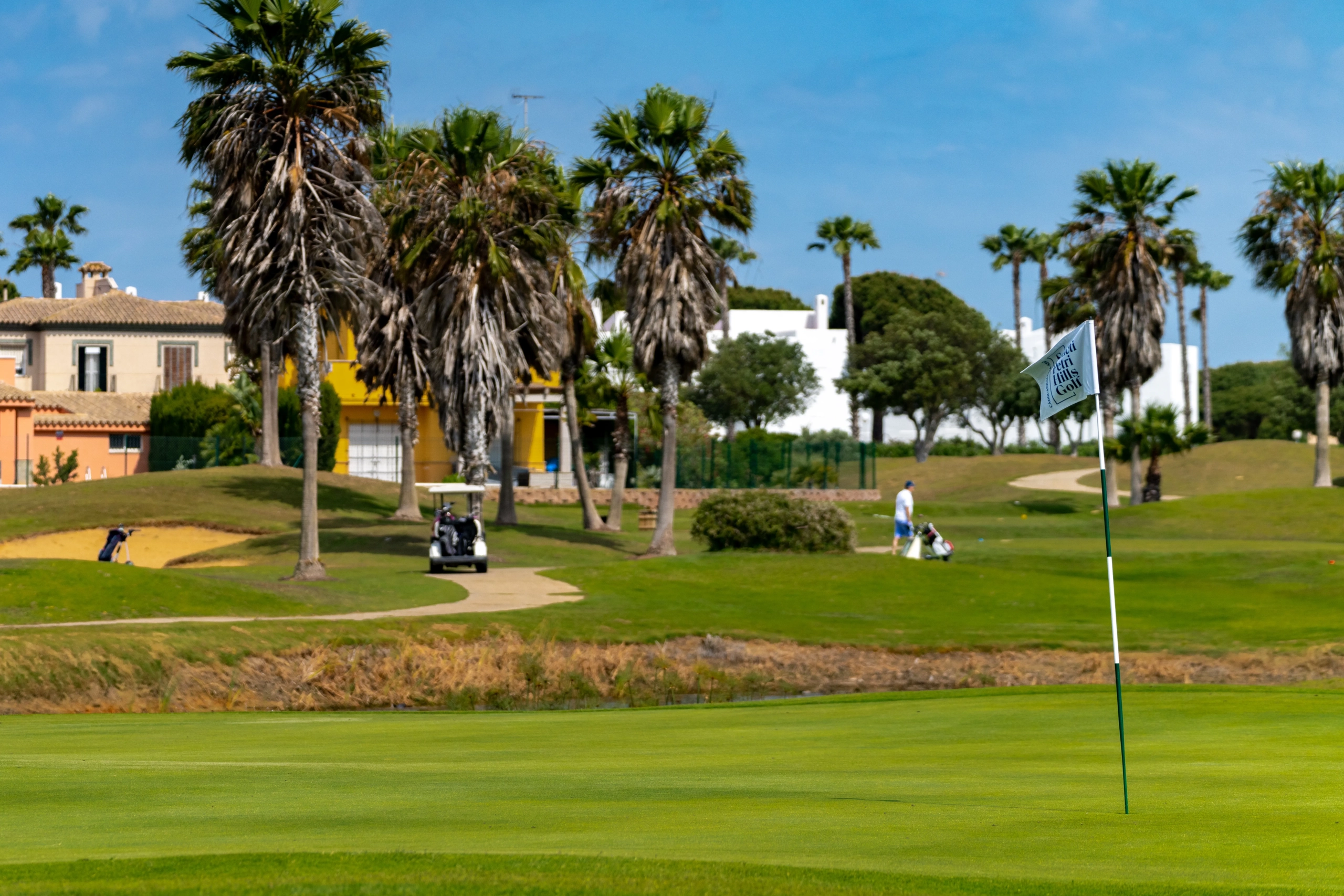 Golf sin prisas en Sancti Petri Hills